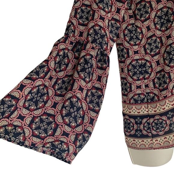 Abercrombie & Fitch Bell Sleeve Tie Boho Blouse Size XS - Picture 3 of 5